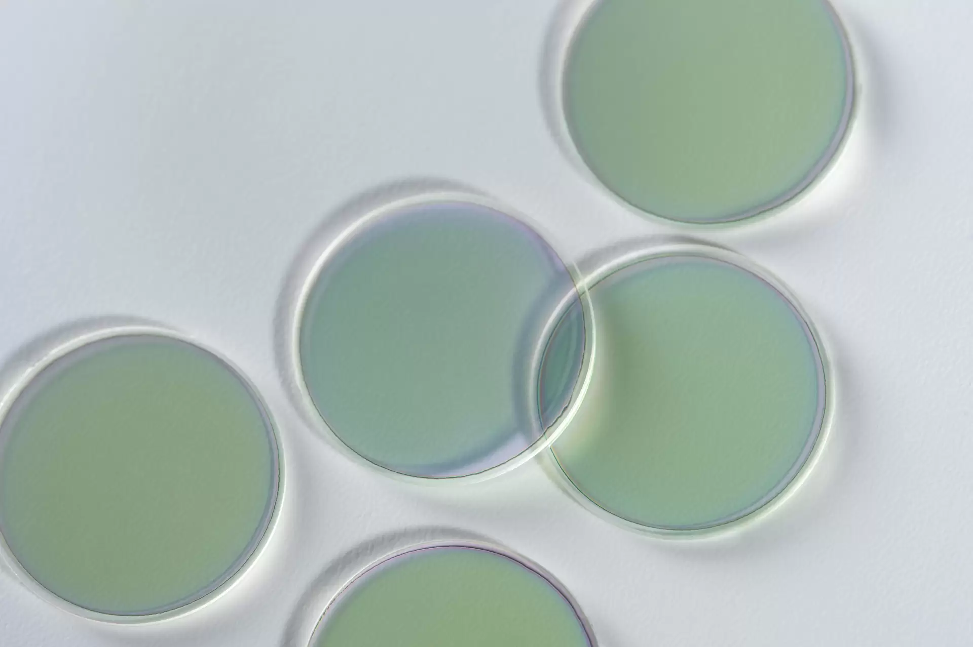 UV filter for medical diagnostics and analysis